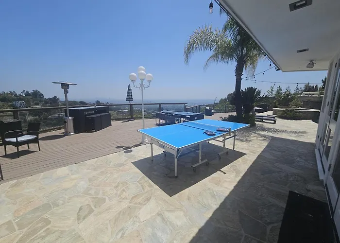 Beverly Hills City View Mansion